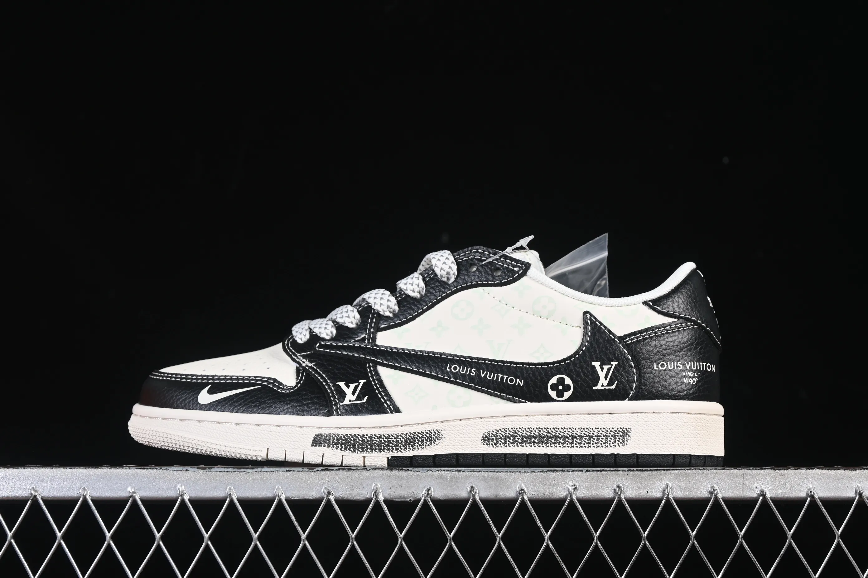 All Categories Air Jordan Jordan Series Basketball Shoes Air Jordan 1 Low High-end Customized Low-top Shoes Travis Scott x Fragment Design x Air Jordan 1 Low OG SP AJ1 Joe 1LV Joint Black Warrior Graffiti Low-top Cultural Casual Shoes CX5050-Y29